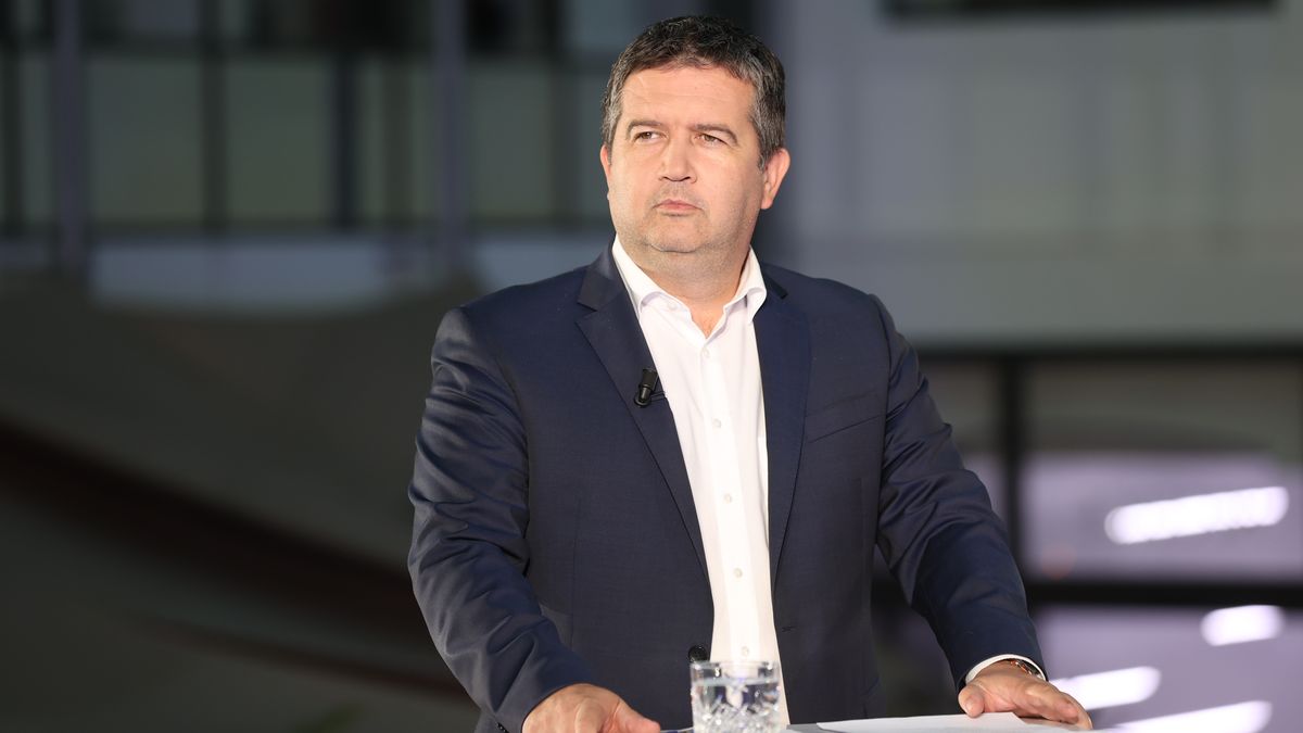 Hamáček: Josef Lux by dnes volil ČSSD. Lidovci žádají omluvu